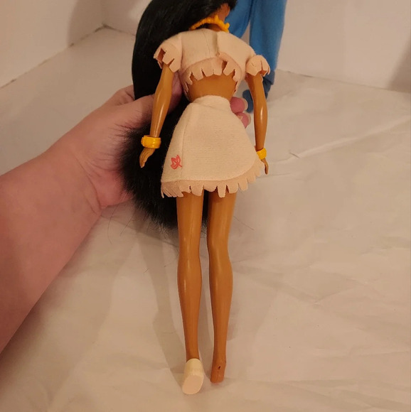 Vintage Disney Pocahontas & John Smith Barbie Dolls - Picture 6 of 14